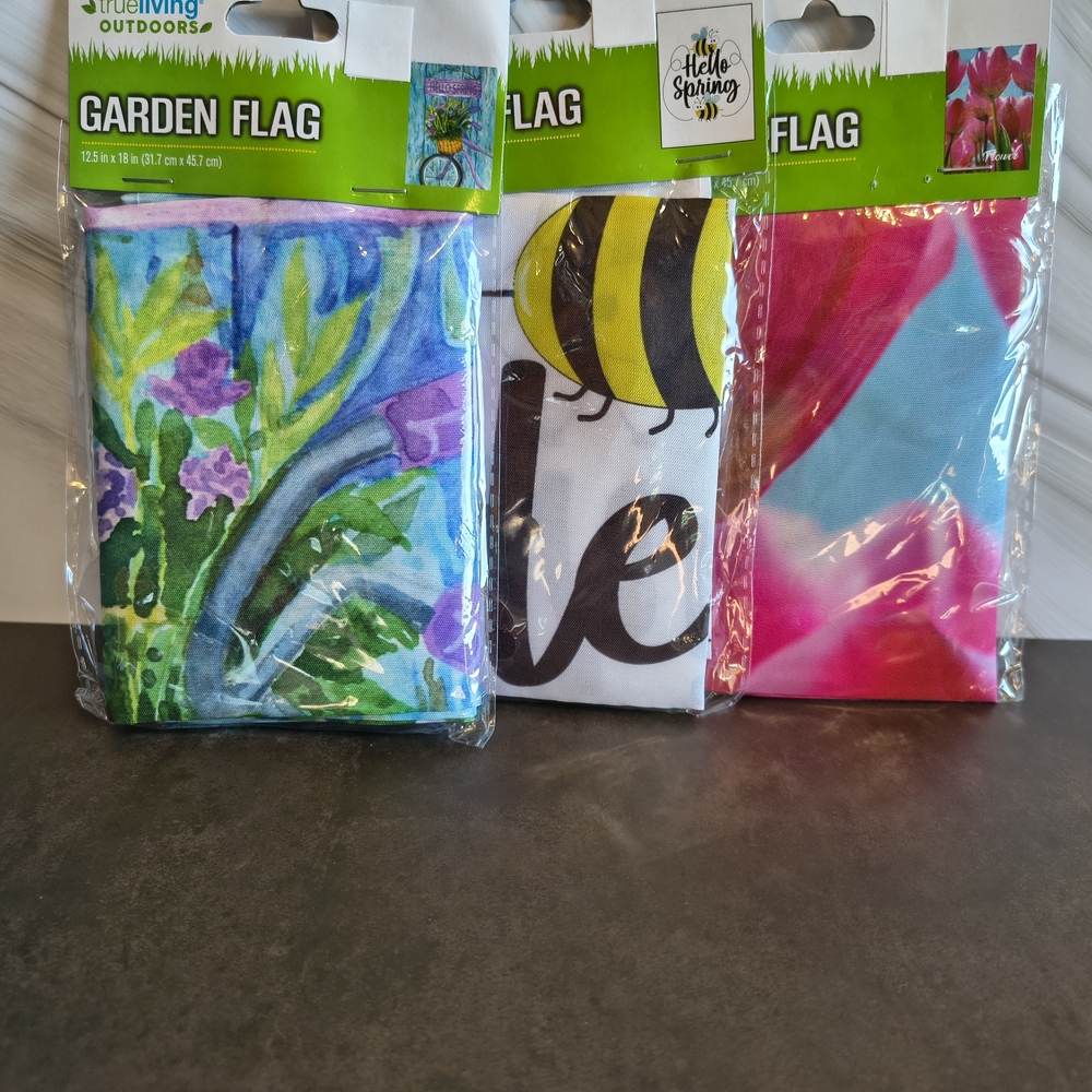 True Living Outdoors Garden Flags - Floral, Bee & Tulip Designs
